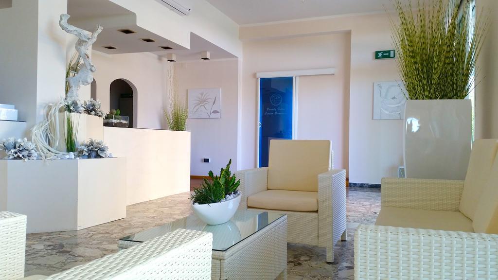 Hotel Delfino Мілано-Маріттіма Екстер'єр фото